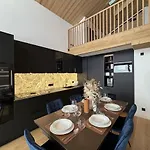 Brand New Luxury Apartment-
